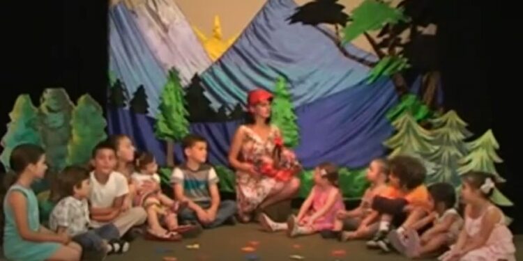 ზღაპარი "მოხუცი პაპა და შვილიშვილი" – "ჯადოსნური სამყარო"