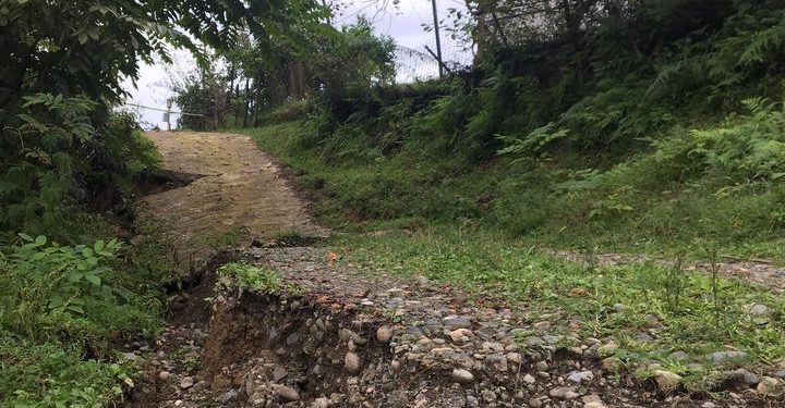 “ზემო ნატანებს მალე გზა საერთოდ აღარ ექნება” – ფოტოები სოფლიდან