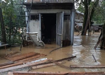 სტიქია ლანჩხუთში – დატბორილია საცხოვრებელი სახლები და საუბნო გზები