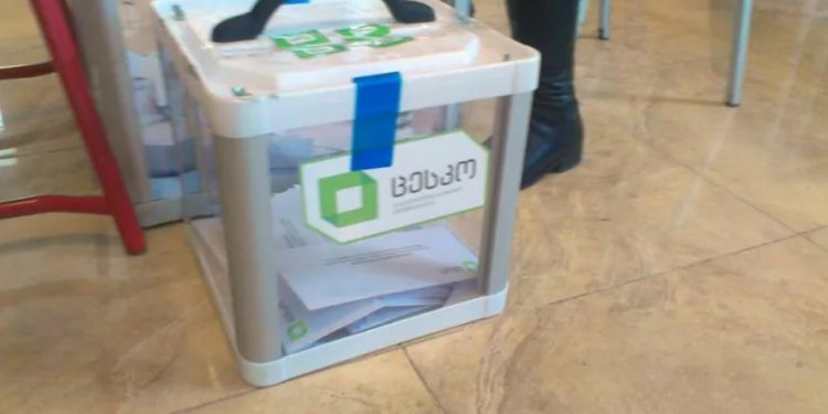 ვის და როდის უნდა მიმართონ თვითიზოლაციასა და კარანტინში მყოფმა ამომრჩევლებმა