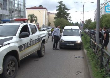 ავარია ოზურგეთში, პოლიციის სამმართველოს წინ