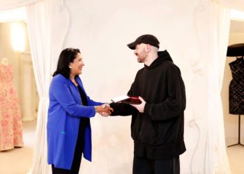 საქართველოს პრეზიდენტმა დემნა გვასალია ღირსების მედლით დააჯილდოვა