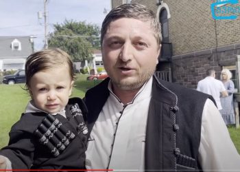 ”ძალიან ბედნიერები ვართ” – გურულმა ემიგრანტებმა ამერიკაში ემოციური შეხვედრა გამართეს