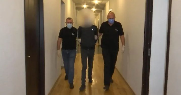 მარნეულში 28 წლის მამაკაცი გაიტაცეს, გაკოჭეს, სხეულზე მძიმე საგანი მოაბეს და სარწყავ არხში გადააგდეს