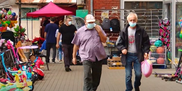 უნდა დაუწესდეთ თუ არა აუცრელ პირებს შეზღუდვები – გამოკითხვა ოზურგეთში