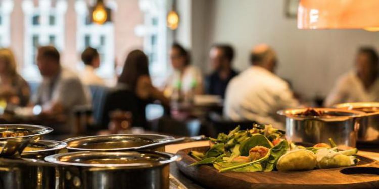 კვების ობიექტებს სტუმრების მიღება ახალი წესებით მოუწევთ – მთავრობის დადგენილება