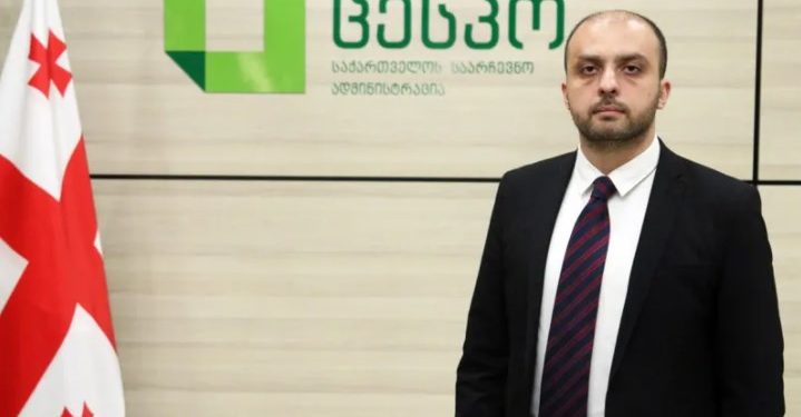 ცესკოს თავმჯდომარის მოადგილე ინიციატივით გამოდის, საარჩევნო კაბინების კონსტრუქცია შეიცვალოს და ამომრჩევლის სილუეტი უკეთ გამოჩნდეს