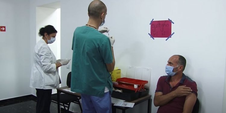 ვიდეო – ოზურგეთში ვაქცინაციის ახალი ცენტრი ამოქმედდა