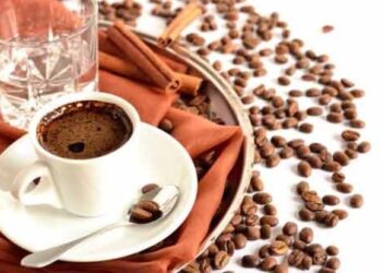 რატომ უნდა მივაყოლოთ ყველანაირ ყავას წყალი – ეს აუცილებლად უნდა იცოდეთ!