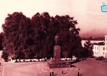 ძეგლები ოზურგეთში და მონუმენტური პროპაგანდა – “ეპიზოდები გურიიდან” – სეზონი II, ეპიზოდი XV