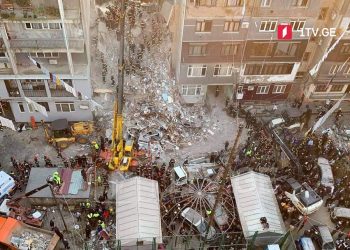 ბათუმში, კორპუსის ნანგრევებიდან მაშველებმა კიდევ ერთი ადამიანი ამოიყვანეს