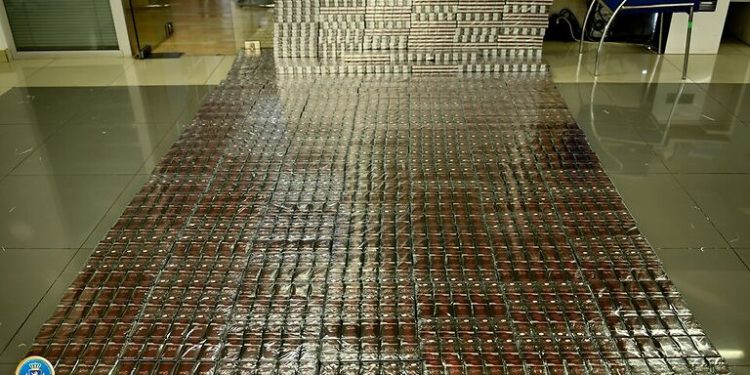 განსაკუთრებით დიდი ოდენობით​ უაქციზო საქონლის გადაზიდვის ბრალდებით ერთი პირი დააკავეს