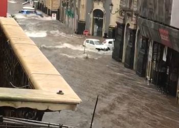 ვიდეო – წყალდიდობა კუნძულ სიცილიაზე, დაიღუპა სულ მცირე ორი ადამიანი