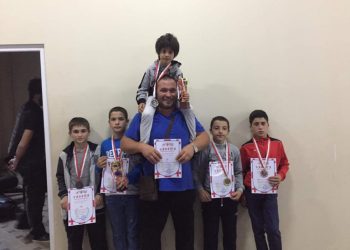 ოთხი ოქრო, ორი ვერცხლი და ოთხი ბრინჯაო – ოზურგეთელი ნორჩი მოჭიდავეების წარმატება ბათუმში