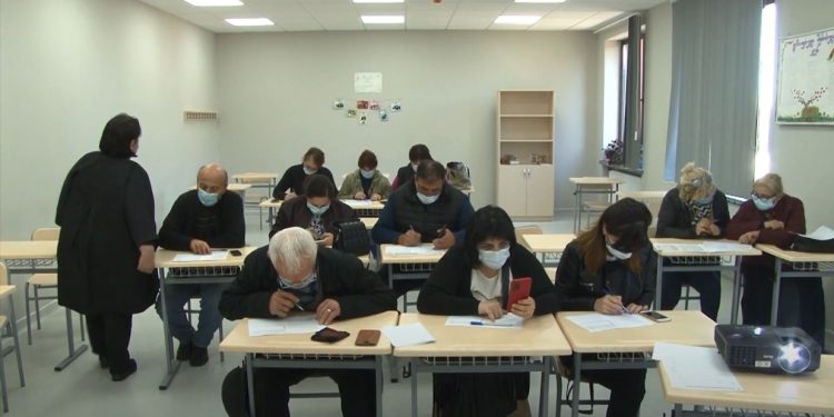 ოზურგეთის საოლქო-საარჩევნო კომისიაში ტრენინგი მიმდინარეობს