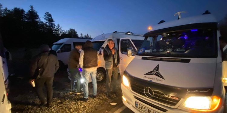 საჯარო მოხელეები, ა.ა.პ.-ების თანამშრომლები – ვინ გაემგზავრა გურიიდან “ქართული ოცნების” აქციაზე