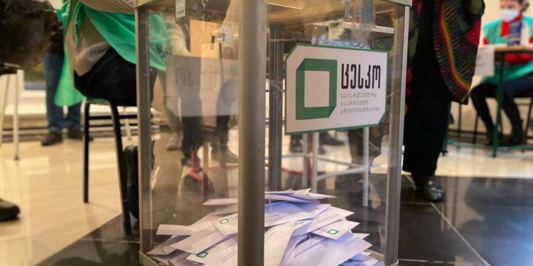 ამომრჩევლის აღნუსხვა, დამკვირვებლებისა და ჟურანლისტებისთვის ხელშეშლა – TI დარღვევებზე