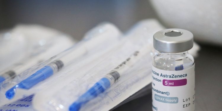 1 ნოემბრიდან საქართველოში AstraZeneca-თი ვაქცინაცია ჩერდება