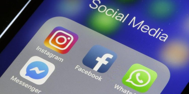 Facebook, Messenger, WhatsApp და Instagram გაითიშა