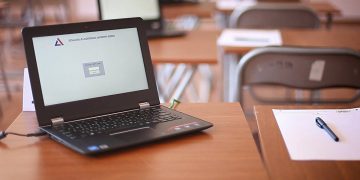 განათლების სამინისტრო აბიტურიენტებს 2022 წლის ერთიან ეროვნულ გამოცდებზე ჩასაბარებელ მესამე სავალდებულო საგნებს შორის მეტი არჩევანის შესაძლებლობას სთავაზობს