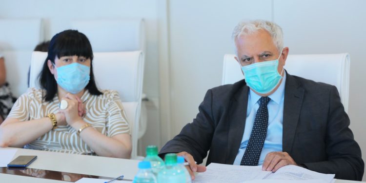 აფერხებს თუ არა სავალდებულო ვაქცინაციის შემოღებას არჩევნების ფაქტორი – გაბუნიას პასუხი