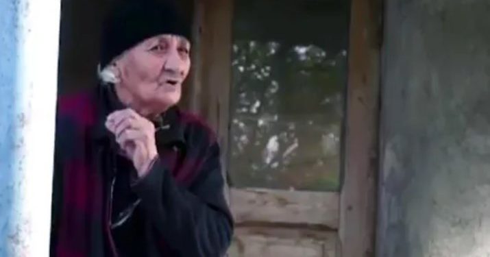 სააკაშვილის შემოსვლის საქმეზე დაკავებულის ოჯახის წევრი – ტრაილერით დადის, თუმცა ასეთ რამეს არ გაბედავდა – გაიხაროს იმან, ვინც სააკაშვილს ეხმარება