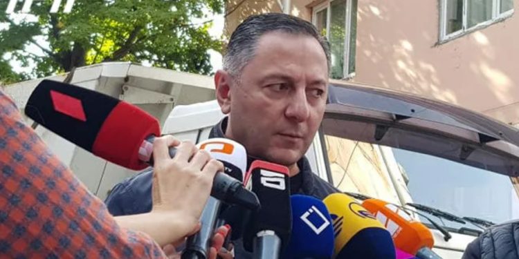 ვახტანგ გომელაურის განცხადებით, ბათუმში ჩამონგრეული კორპუსის ნანგრევებში კიდევ სამ ადამიანს ეძებენ