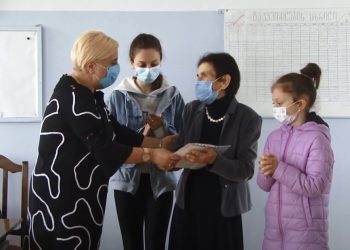 ციური ბაბილოძეს დამსახურებული მასწავლებლის ტიტული მიენიჭა