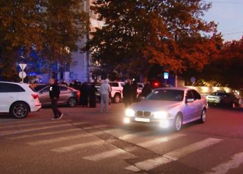 ვიდეო – ახალგაზრდა მამაკაცი ოზურგეთში კორპუსიდან გადმოხტომას ცდილობდა