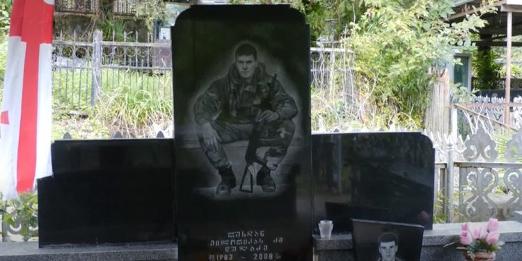 ვიდეო – ლანჩხუთში შინდისის გმირის საფლავი გაიძარცვა