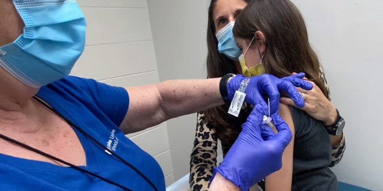 Pfizer-მა 5-11 წლამდე ასაკის ბავშვებში აცრის ნებართვის მისაღებად FDA-ს მიმართა