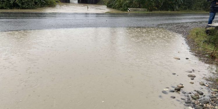 ფოტორეპორტაჟი – სტიქია სუფსაში