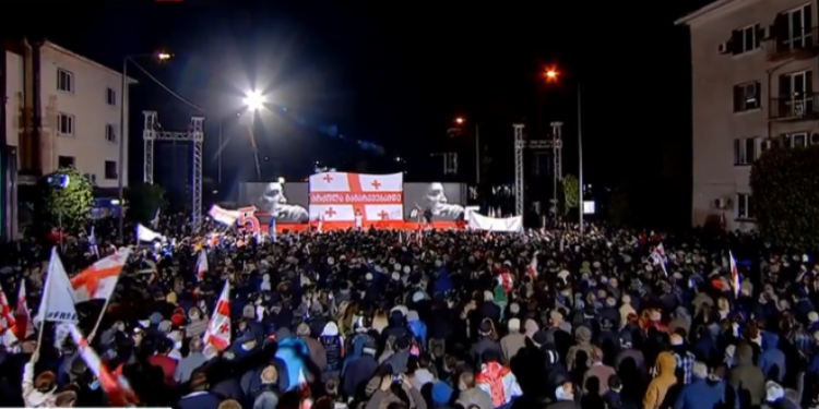 ზუგდიდში აქცია – “ბრძოლა გამარჯვებისთვის, ბრძოლა მიშას თავისუფლებისთვის” მიმდინარეობს