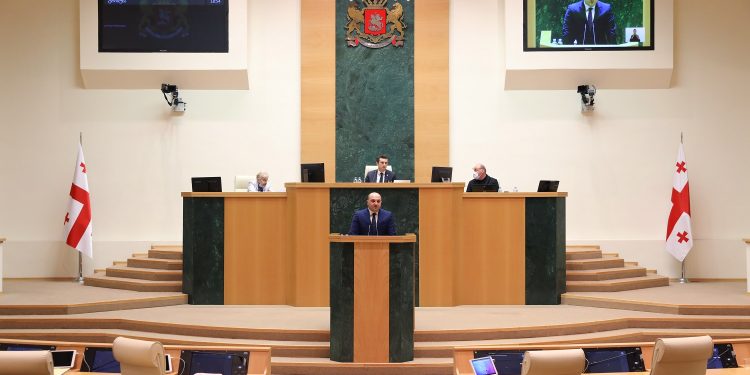 პარლამენტმა მართვის მოწმობის გამოცდის რეალურ პირობებში ჩაბარების და მოპედების რეგისტრაციის შესახებ კანონში შესატანი ცვლილება დაამტკიცა