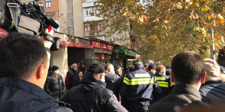 ე.წ. მოდულის შენობასთან ოპოზიციის 20-ზე მეტი აქტივისტი დააკავეს