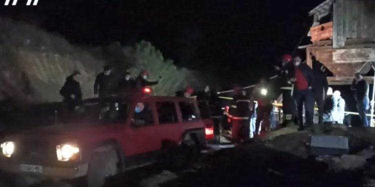 ტყიბულში, მიწის მასის ქვეშ მოყოლილი მამაკაცის ცხედარი მაშველებმა ამოიყვანეს