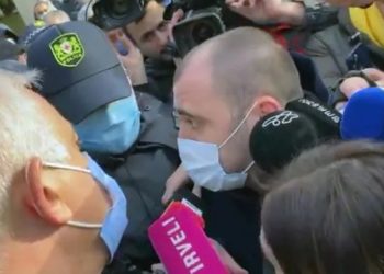 იუსტიციის სამინისტროსთან, სადაც „ნაციონალური მოძრაობა“ აქციას მართავს, ხმაურია