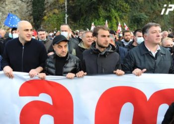 რატომ შეცვალა „ნაციონალურმა მოძრაობამ“ მსვლელობის დაანონსებული მიმართულება