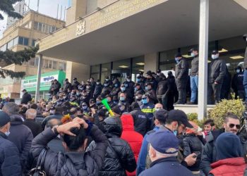 შსს-მ დღევანდელ აქციებზე 46 პირი დააკავა