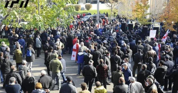 ვაჟა-ფშაველას გამზირზე „ნაციონალური მოძრაობის“ და მათი მხარდამჭერების აქცია იწყება