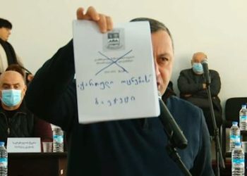 ვიდეო – დაპირისპირება ლანჩხუთის საკრებულოში – რატომ დაამტკიცა ახალი ბიუჯეტი ძველმა საკრებულომ