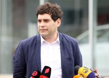 დავითულიანი: ნინო ლომჯარია გადახრილია ცოტა სხვა მხარეს