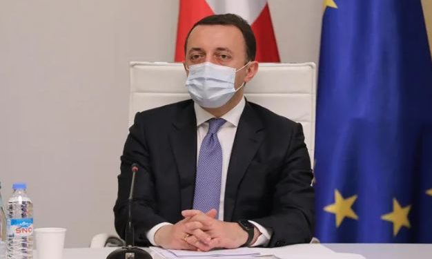 პრემიერი – სოციალური დახმარების ნაცვლად, შრომისუნარიან მოქალაქეებს სამუშაო ადგილები უნდა შევთავაზოთ