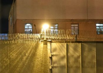 გლდანის ციხეში ხმაურია – პატიმრები მიხეილ სააკაშვილს უცენზურო სიტყვებით მოიხსენიებენ