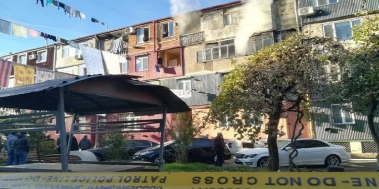 სამი მაშველი დაშავდა ხანძრის ჩაქრობისას ბათუმში