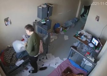 პენიტენციური სამსახური მიხეილ სააკაშვილის კადრებს ავრცელებს და აღნიშნავს, რომ რუსთავის საპატიმრო მისი ნების საწინააღდმეგოდ არ დაუტოვებია