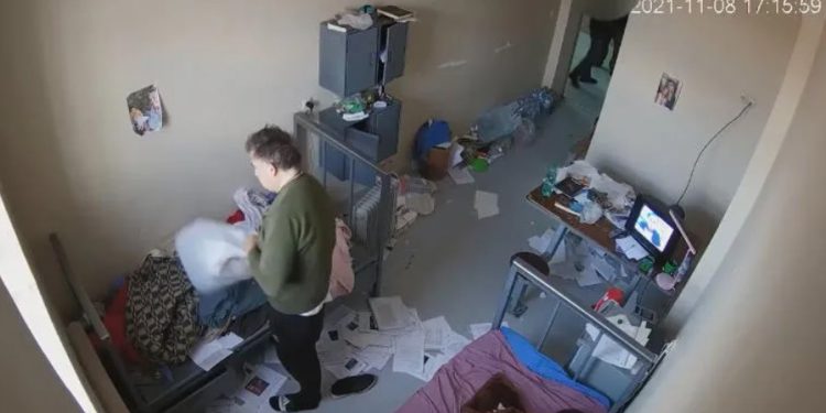 პენიტენციური სამსახური მიხეილ სააკაშვილის კადრებს ავრცელებს და აღნიშნავს, რომ რუსთავის საპატიმრო მისი ნების საწინააღდმეგოდ არ დაუტოვებია