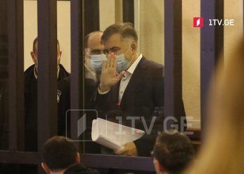 საქალაქო სასამართლოში 7 ნოემბრის საქმეზე პროცესი დაიწყო, რომელსაც მიხეილ სააკაშვილიც ესწრება