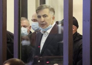 სააკაშვილი: არ მოგენატრათ განვითარების ტემპი და დრაივი? სიყვარული და სითბო?