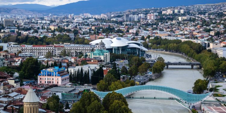რა არის მოსახლეობის საშუალო შემოსავალი საქართველოში